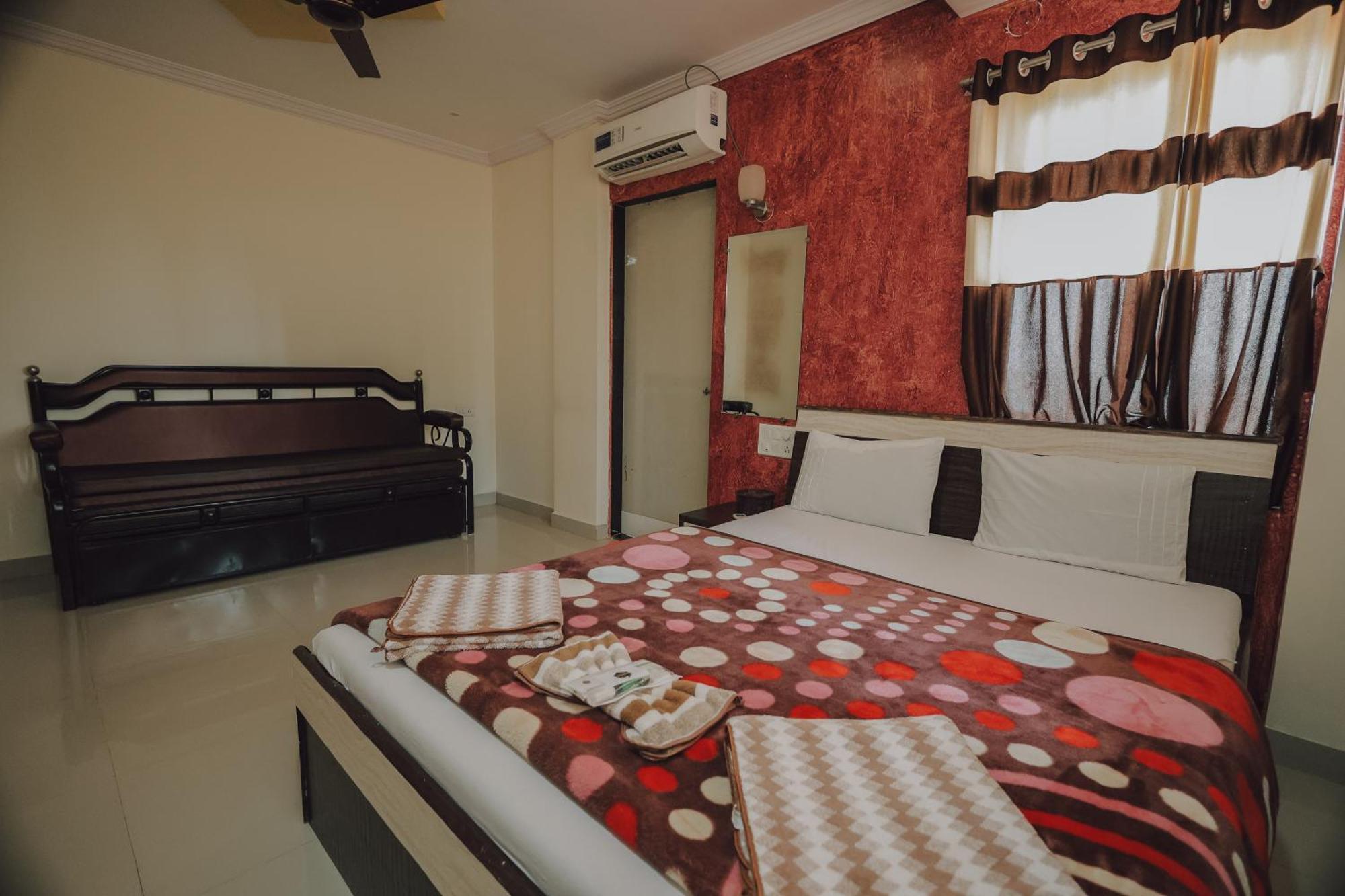 Hotel Mahabaleshwar Mount View Екстериор снимка